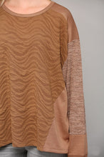 Load image into Gallery viewer, GiGio Textured Two Tone Knit Top in Camel Top Gigio   
