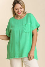 Load image into Gallery viewer, Umgee Linen Blend Pocket Top in Lime Green Top Umgee   
