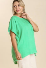 Load image into Gallery viewer, Umgee Linen Blend Pocket Top in Lime Green Top Umgee   

