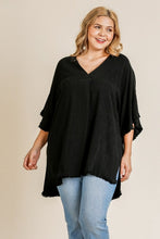 Load image into Gallery viewer, Umgee Black Linen Blend Tunic Top Tops Umgee   
