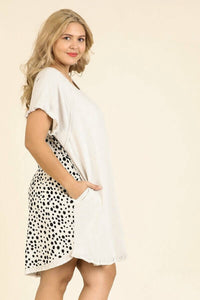 Umgee Oatmeal Linen Mix Dress with Dalmatian Print Back Dresses Umgee   
